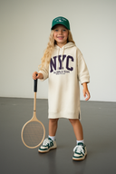 Genç Önü Baskılı Kapüşonlu Arkası Yırtmaçlı Sweat Elbise