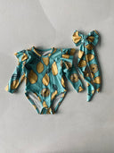 Bebek Yakası Fırfırlı Uzun Kollu Mayo ve Saç Tokası