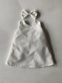 Детское платье с нулевым рукавом и заколка для волос