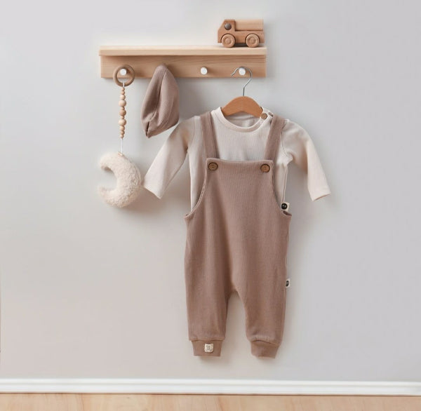 Baby-Strampler-, T-Shirt- und Mützen-Set | 6 Monate–4 Jahre | RG Brand | RG170