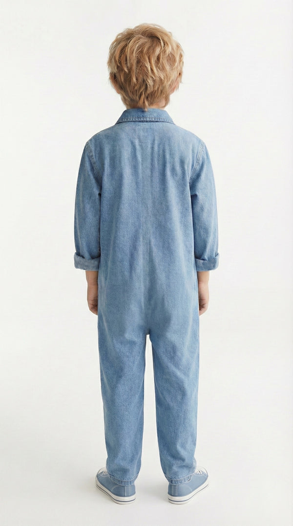 Kız ve erkek çocuk kot tulum düğmeli, uzun kollu ve cepli tasarımıyla günlük kullanımda konfor sunar. Dayanıklı denim yapısıyla rahat hareket sağlar. Şimdi sipariş verin!