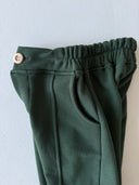 Kinder-Trainingshose mit Nahtdetails