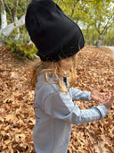 OXO Baby-Strampler und Mütze mit bedrucktem Design