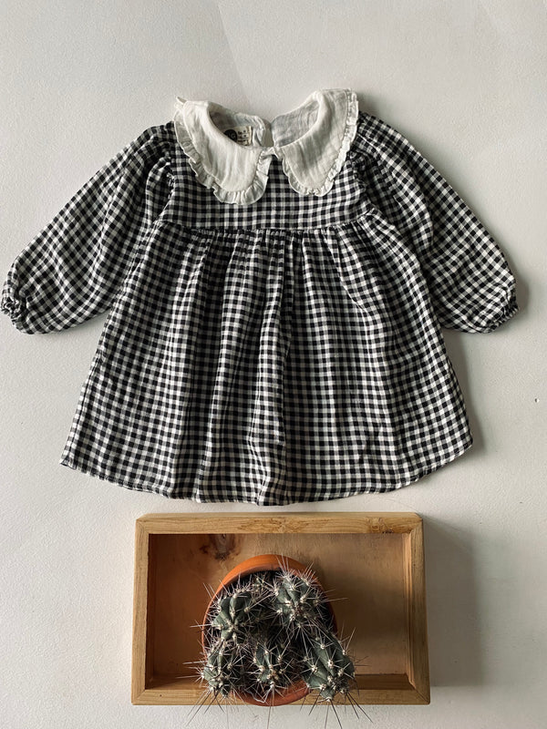 Vintage kariertes Musselin-Mädchenkleid | Langarm, Kragen, Plissee | 3–9 Jahre | 100 % Baumwolle | RG1462