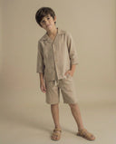 Kinder-Set aus Shorts und Hemd aus Leinen