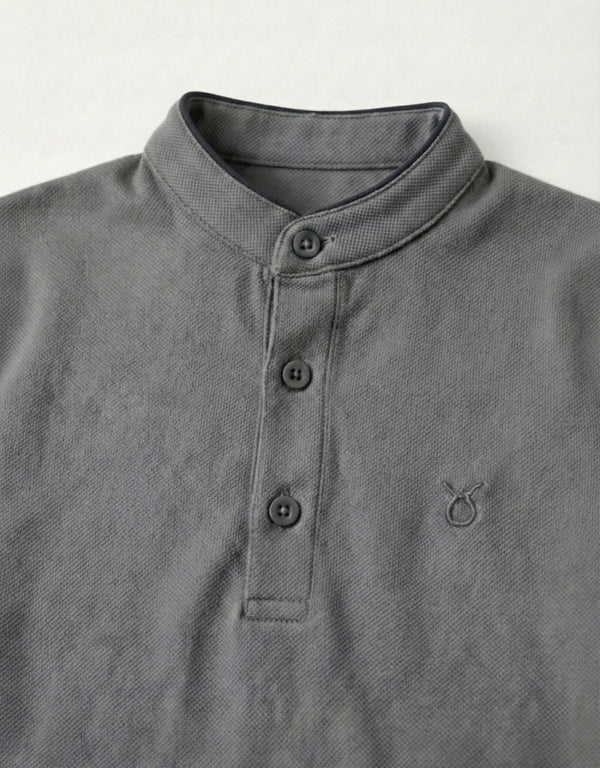 Kinder-T-Shirt mit Knopfdetail und Richterkragen | RG1586
