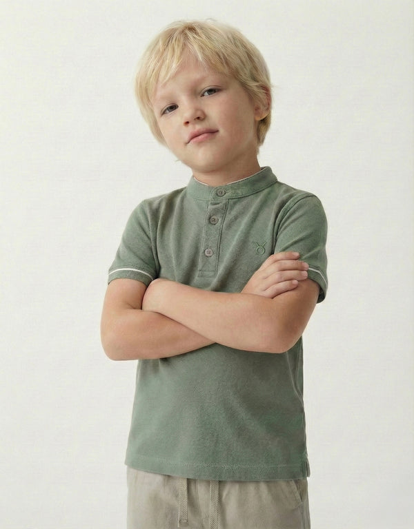 Kinder-T-Shirt mit Knopfdetail und Richterkragen | RG1586