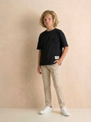 تي شيرت شبابي كبير الحجم مع تفاصيل الجيب