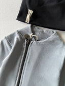 OXO Baby-Strampler und Mütze mit bedrucktem Design