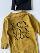 OXO Baby-Strampler und Mütze mit bedrucktem Design