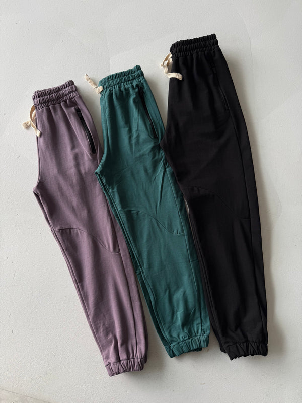 Young Boys' Sweatpants with Zip-Up Pockets | Ages 9-15 | RG Brand | RG3381