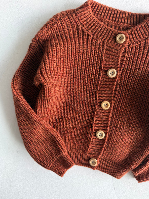 Unisex-Strickjacke mit Rundhalsausschnitt und Knöpfen für Babys