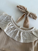 Платье из хлопка с рюшами для девочки – комплект с длинными рукавами и повязкой для волос