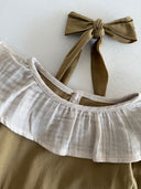 Платье из хлопка с рюшами для девочки – комплект с длинными рукавами и повязкой для волос