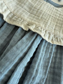 Винтажное платье из муслина для девочки | Комплект из двух предметов с повязкой на голову