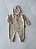 Baby-Overall-Baskenmütze mit Kängurutasche vorne und Knöpfen, 2er-Set