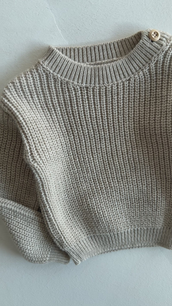 Pullover mit Rundhalsausschnitt und Knöpfen