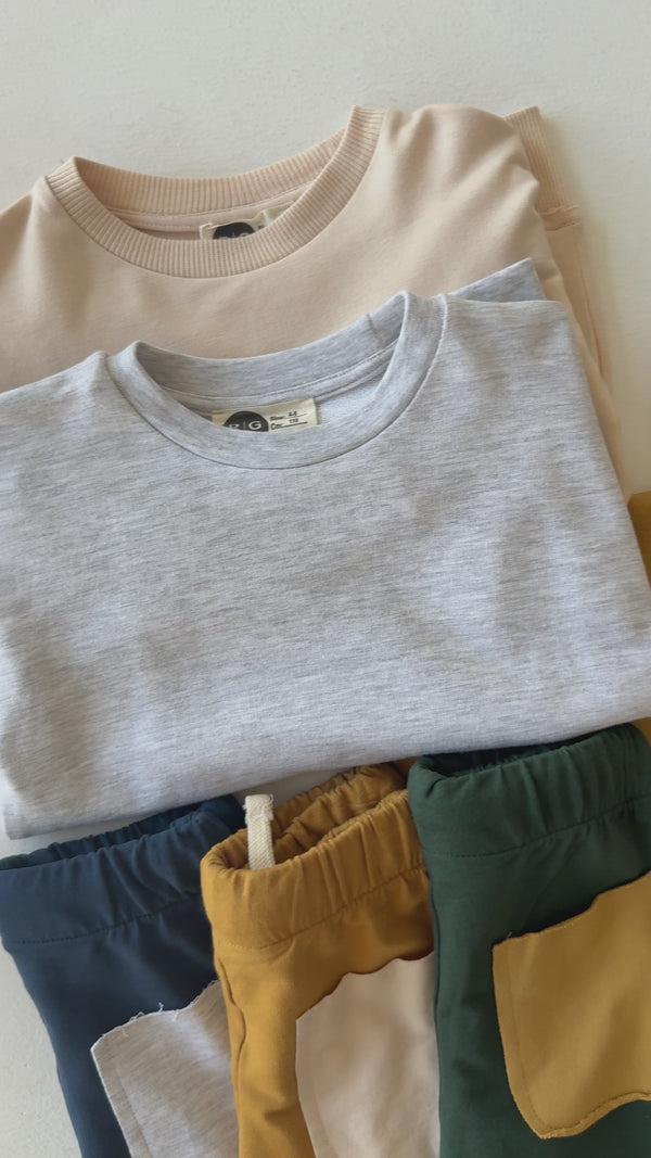 طقم أطفال من كنزة وقبعة وبنطال رياضي | RG Brand | 3–9 سنوات | RG1482