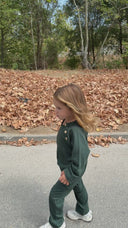 Kinder-Trainingsanzug-Set mit Schulterknöpfen und detailliertem Detail