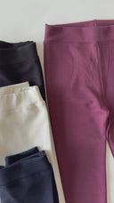 Young Girls' Casual Leggings | Comfortable and Stylish Design