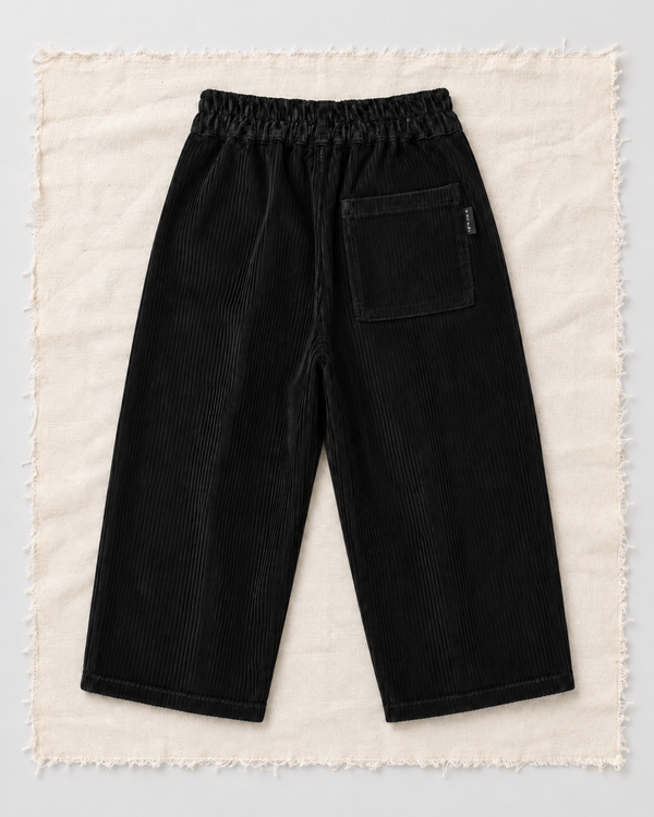 RG Brand RG1776 siyah bol paça kadife çocuk pantolon, arka görünüm.