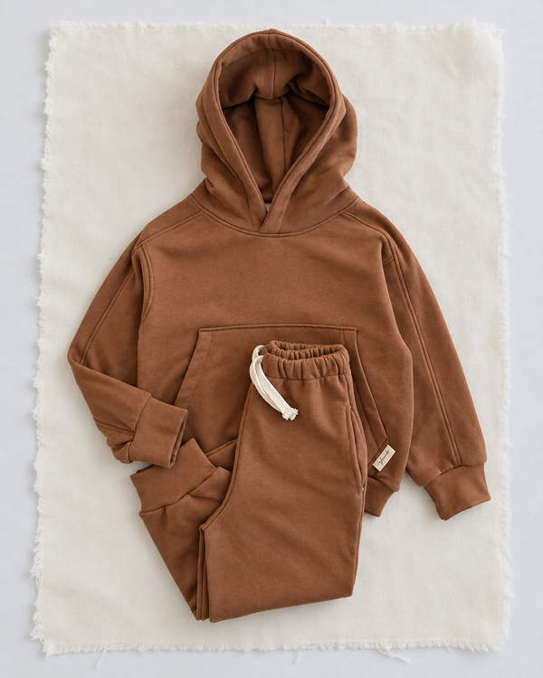RG Brand RG1786 kahve çocuk kapüşonlu eşofman takımı, 3–9 yaş; üst ve pantolonun birlikte görünümü.