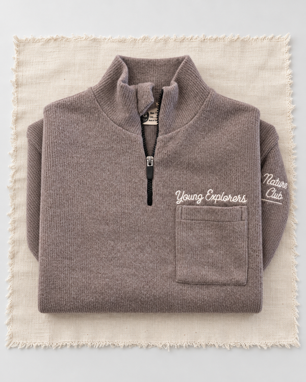 RG Brand RG3727 bej nakışlı yarım fermuarlı Selanik kazak, katlı görünüm.
