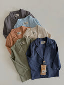 Çocuk keten ceket detay çekim doğal kumaş